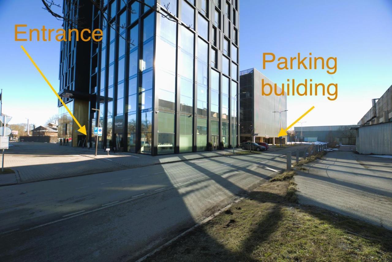 Orange Apartments Tower & Free Parking Tallinn Exterior photo